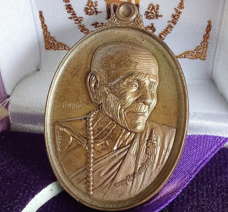 เหรียญทูลเกล้า เนื้อชนวนนำฤกษ์ รับจากพระหัตถ์